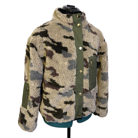 NWT Dylan Los Angeles Sherpa Fleece Jacket Tan Green Camo Women's Size XS - Picture 4 of 10